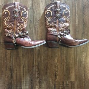 Women’s boots